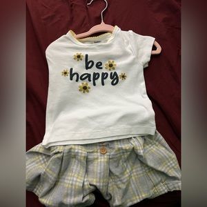 Gerber 2 piece baby outfit great condition size 12M